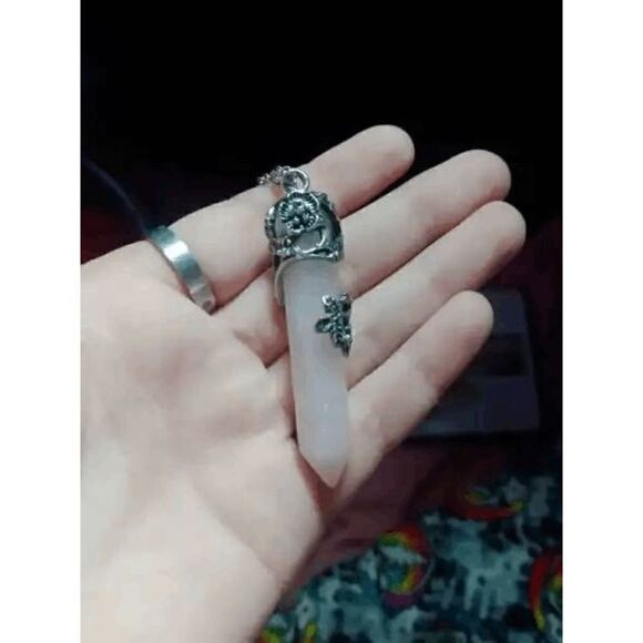 Silver Flower Wrapped In Natural Rose Quartz Pendant Necklace Healing Gift - Picture 6 of 6